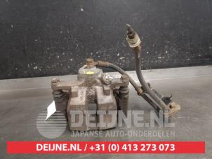 Lexus RX Remklauw (Tang) rechts-achter O632074 foto 3