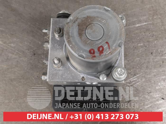 Gebruikte ABS Pomp Nissan Juke (F16) 1.0 DIG-T 12V Prijs € 150,00 Margeregeling aangeboden door V.Deijne Jap.Auto-onderdelen BV