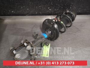 Gebruikte Mac Phersonpoot rechts-voor Nissan Juke (F16) 1.0 DIG-T 12V Prijs € 75,00 Margeregeling aangeboden door V.Deijne Jap.Auto-onderdelen BV