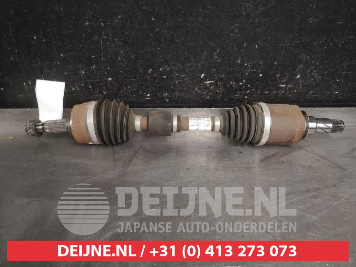 Gebruikte Steekas links-voor Nissan Juke (F16) 1.0 DIG-T 12V Prijs € 125,00 Margeregeling aangeboden door V.Deijne Jap.Auto-onderdelen BV