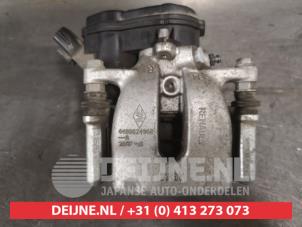 Nissan Juke Bremszange rechts hinten O632579 foto 3