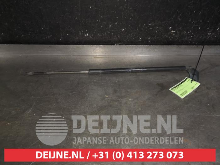 Toyota Prius Plus Gasdemper links-achter O632641
