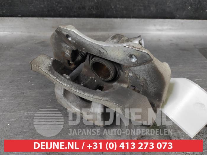 Toyota Prius Plus Remklauw (Tang) links-achter O632649