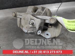Toyota Prius Plus Remklauw (Tang) links-achter O632649 foto 3