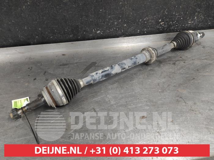 Toyota Prius Plus Aandrijfas rechts-voor O632656