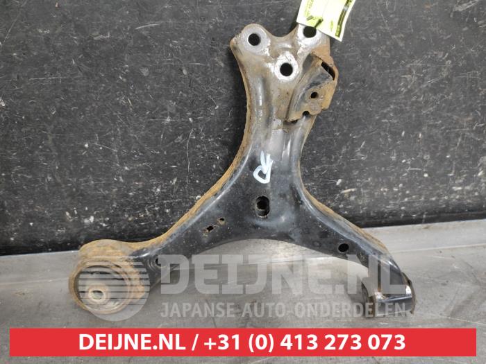 Honda Civic Front lower wishbone, right O632718