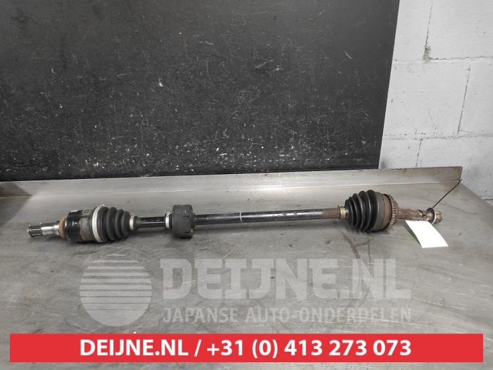 Toyota Yaris Aandrijfas rechts-voor O632751