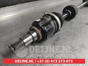Toyota Yaris Front drive shaft, right O632751 photo 2