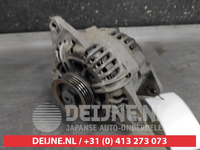 Gebruikte Dynamo Kia Sorento I (JC) 2.4 16V Prijs € 40,00 Margeregeling aangeboden door V.Deijne Jap.Auto-onderdelen BV