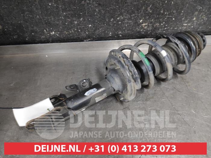 Hyundai IX20 Stoßdämpferstrebe links vorne O632913