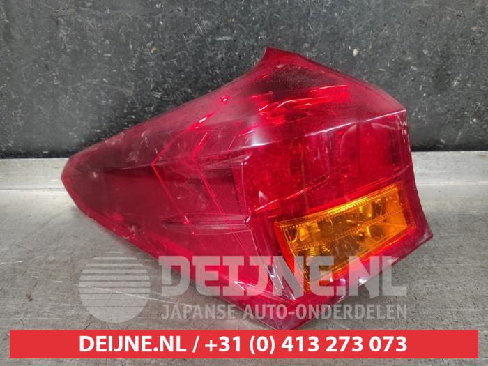 Toyota Auris Achterlicht links O633010