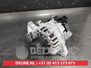 Gebruikte Dynamo Toyota Yaris III (P13) 1.5 16V Dual VVT-iE Prijs € 45,00 Margeregeling aangeboden door V.Deijne Jap.Auto-onderdelen BV