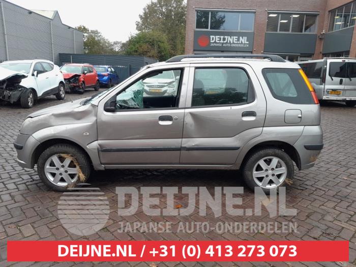 Suzuki Ignis Türscheibe 4-türig links hinten O633217