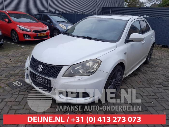 Suzuki Kizashi Mistlamp links-voor O633385