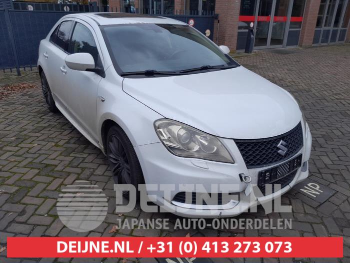 Suzuki Kizashi Mistlamp rechts-voor O633386