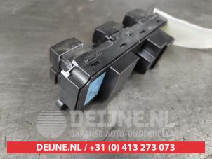 Suzuki Kizashi Multi-functional window switch O633396 photo 2