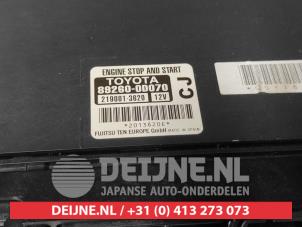 Toyota Yaris Start/Stop computer O633621 foto 2