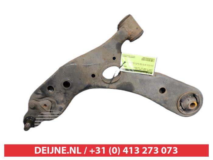 Lexus CT 200h Querlenker unten links vorne O633600