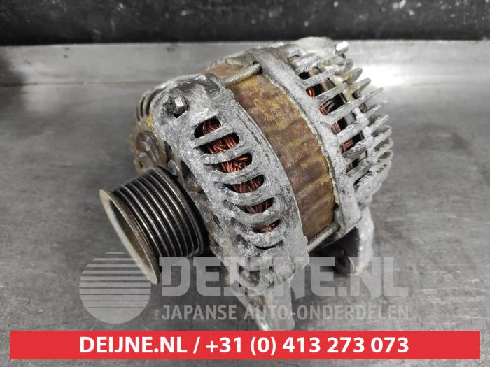 Gebruikte Dynamo Nissan Qashqai (J10) 1.6 16V Prijs € 25,00 Margeregeling aangeboden door V.Deijne Jap.Auto-onderdelen BV