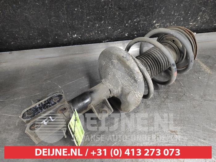 Suzuki Kizashi Schokdemperpoot links-voor O633708