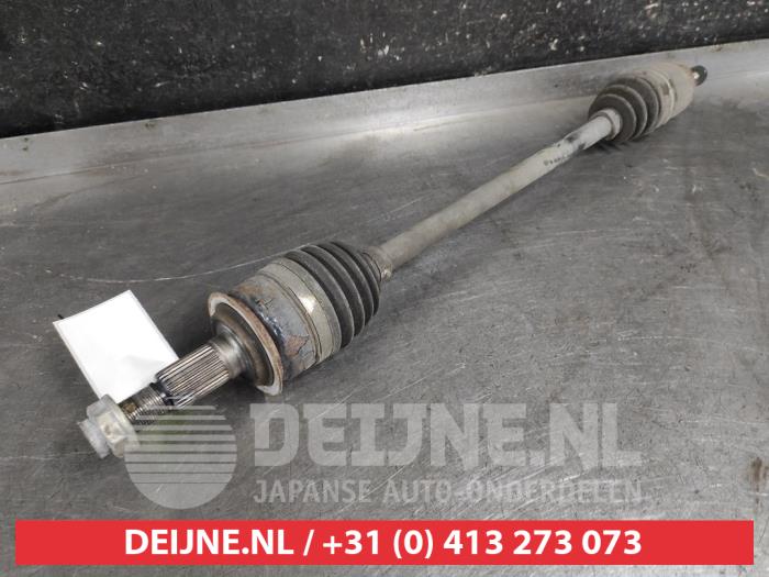 Suzuki Kizashi Aandrijfas links-achter O633711