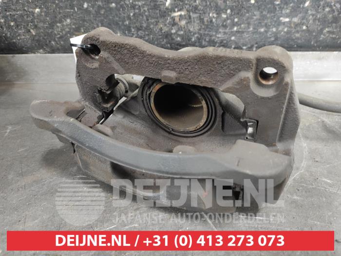 Suzuki Kizashi Bremszange rechts vorne O633717