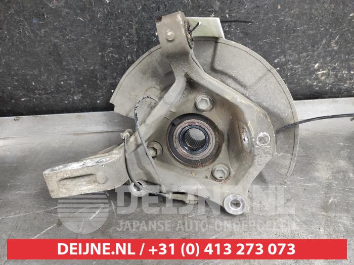 Suzuki Kizashi Fusee rechts-voor O633722