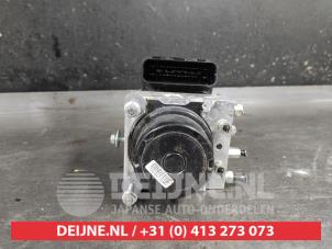 Toyota Yaris ABS Pumpe O633837 foto 2