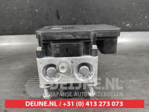 Gebruikte ABS Pomp Toyota Yaris III (P13) 1.0 12V VVT-i Prijs € 100,00 Margeregeling aangeboden door V.Deijne Jap.Auto-onderdelen BV