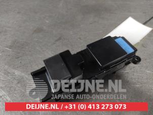 Suzuki Swift Combischakelaar ramen O633806 foto 2