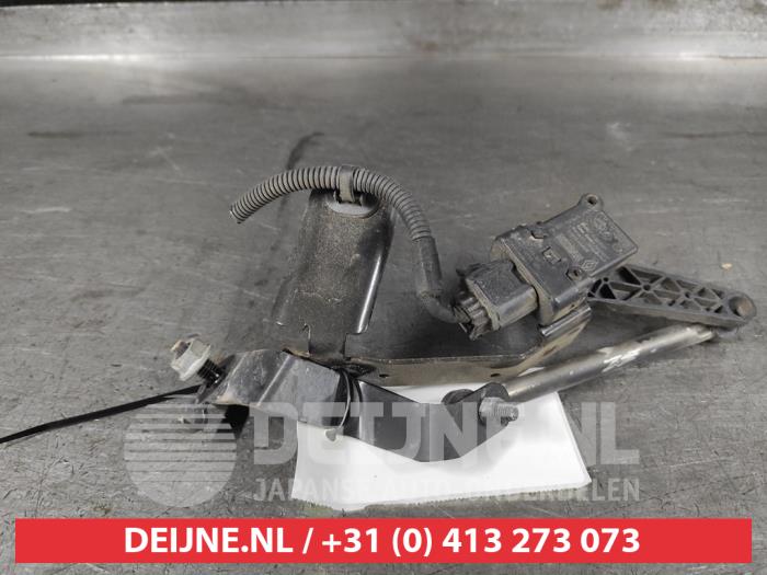 Nissan Qashqai Xenon hoogteregelaar O634245