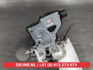 Suzuki Swift Tailgate lock mechanism O634409 photo 2