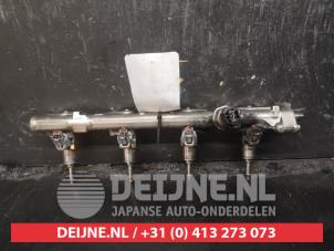 Gebruikte Injector brug Nissan Juke (F15) 1.6 DIG-T 16V Prijs op aanvraag aangeboden door V.Deijne Jap.Auto-onderdelen BV