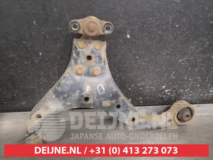 Hyundai Tucson Front lower wishbone, left O634712