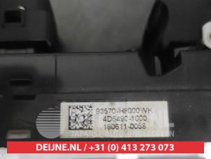 Kia Stonic Combischakelaar ramen O635178 foto 3