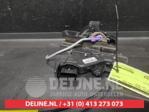 Kia Stonic Deurslot Mechaniek 4Deurs links-voor O635181 foto 3