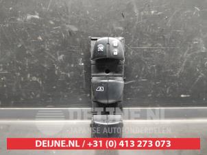Nissan Qashqai Combischakelaar ramen O635307 foto 2