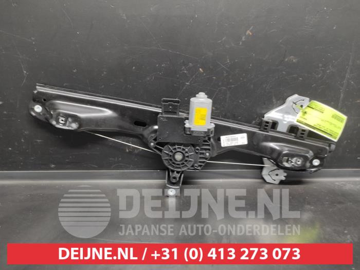 Nissan Qashqai Ruitmechaniek 4Deurs links-voor O635311