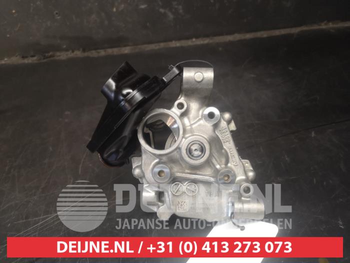 Gebruikte Oliepomp Toyota RAV4 (A5) 2.5 Hybrid 16V AWD Prijs € 50,00 Margeregeling aangeboden door V.Deijne Jap.Auto-onderdelen BV