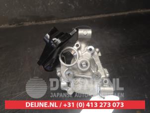 Gebruikte Oliepomp Toyota RAV4 (A5) 2.5 Hybrid 16V AWD Prijs € 50,00 Margeregeling aangeboden door V.Deijne Jap.Auto-onderdelen BV