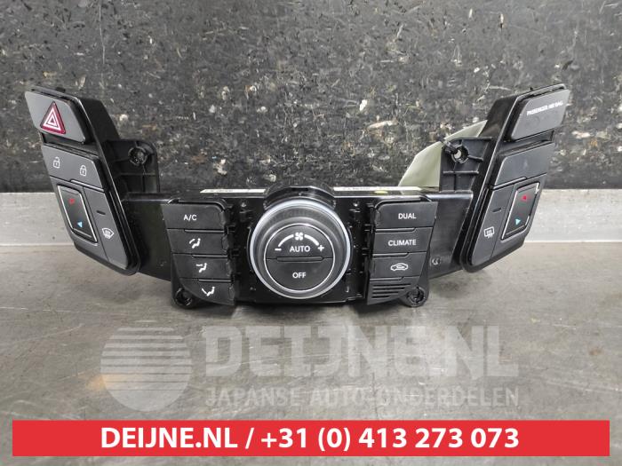Hyundai I40 Heater control panel O635614