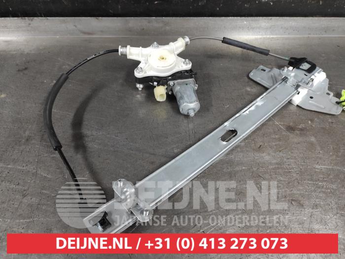 Kia Rio Ruitmechaniek 2Deurs rechts-voor O635832