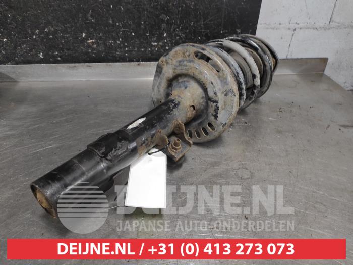Mazda CX-30 Stoßdämpferstrebe links vorne O636200
