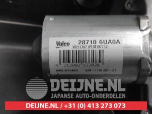 Nissan Qashqai Ruitenwissermotor achter O636212 foto 2