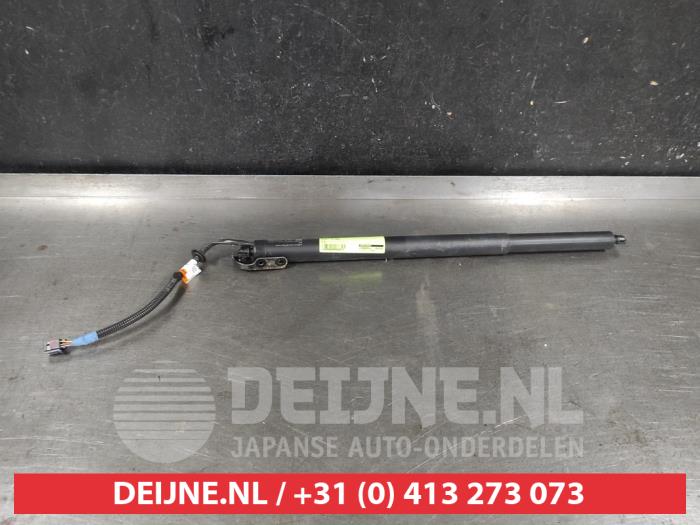 Nissan Qashqai Gasdemper links-achter O636374