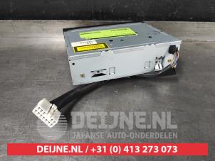 Toyota Yaris CD player O636397 photo 2