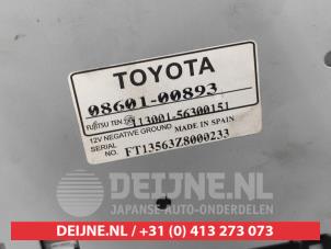 Toyota Yaris CD player O636397 photo 3