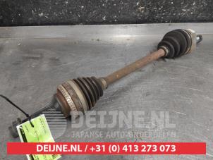 Gebruikte Cardanas links-voor (VWA) Toyota Yaris (P1) 1.3 16V VVT-i Prijs € 25,00 Margeregeling aangeboden door V.Deijne Jap.Auto-onderdelen BV