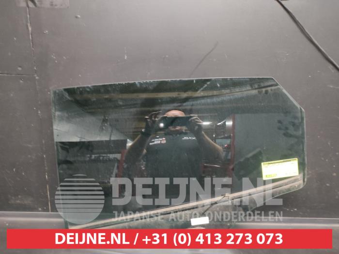 Hyundai IX35 Portierruit 4Deurs links-achter O636530