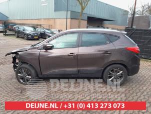 Hyundai IX35 Portierruit 4Deurs links-achter O636530 foto 2